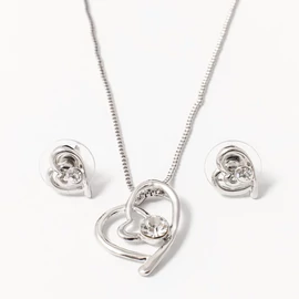 Szivecskés ékszer szett fehér 