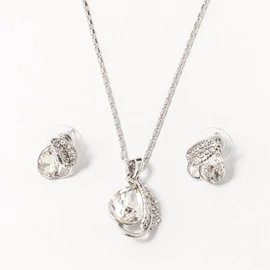 Levél mintás ékszer szett fehér 