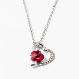Ezüst bevonatos szív medálos nyaklánc piros köves 