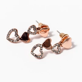 Rózsaarany bevonatos 4 szivecskés beszúrós fülbevaló  Rózsaarany bevonatos 4 szivecskés beszúrós fülbevaló